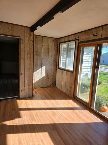 $314,000 | 2 Pawcatuck Avenue, Stonington, CT 06379