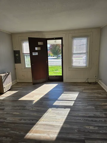 $314,000 | 2 Pawcatuck Avenue, Stonington, CT 06379