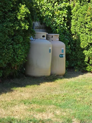 $314,000 | 2 Pawcatuck Avenue, Stonington, CT 06379