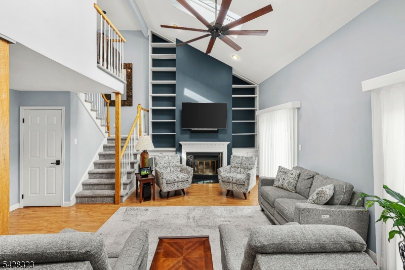 8 Delaware Lane Somerville, NJ 08876 - Photo 13 of 40