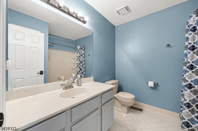 8 Delaware Lane Somerville, NJ 08876 - Photo 29 of 40