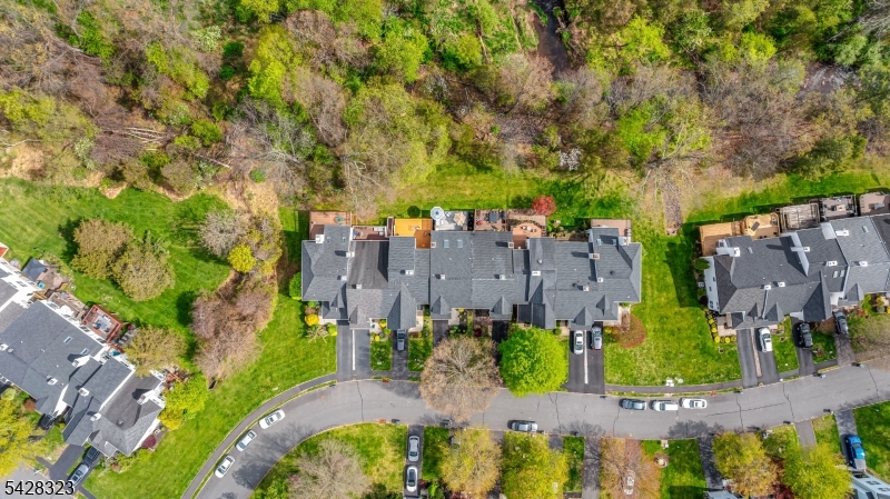 8 Delaware Lane Somerville, NJ 08876 - Photo 3 of 40
