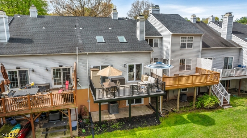 8 Delaware Lane Somerville, NJ 08876 - Photo 5 of 40