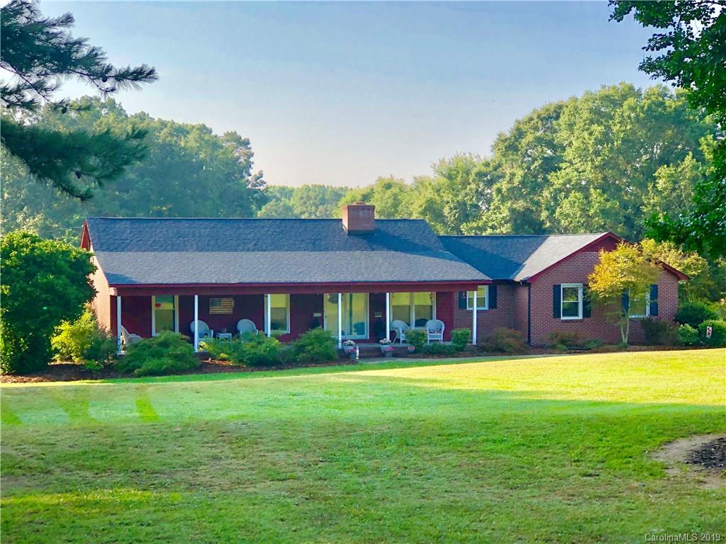 105 White Farm Road Dallas, NC 28034 - Photo 1 of 33 Gallery Image 1