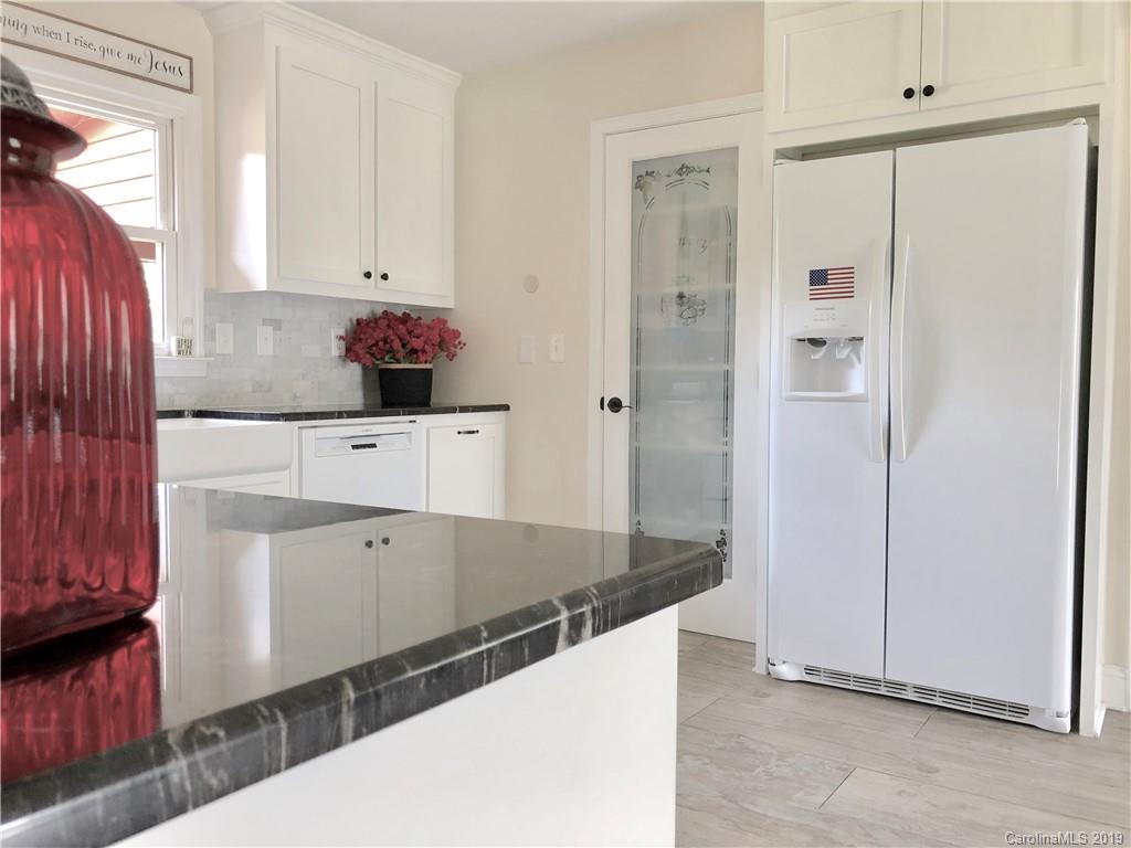 105 White Farm Road Dallas, NC 28034 - Photo 4 of 33 Gallery Image 4