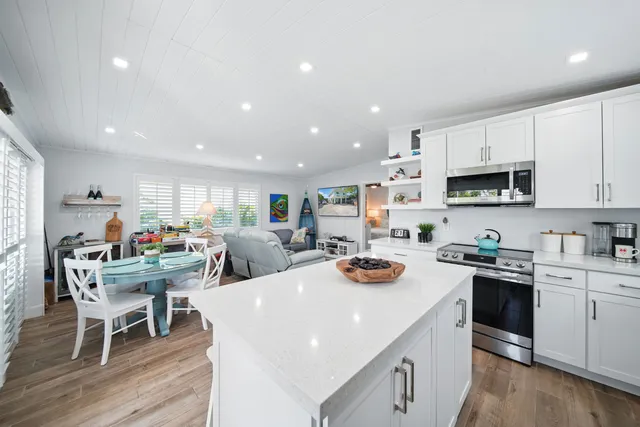 $3,800 | 95401 Overseas Highway, Key Largo, FL 33037