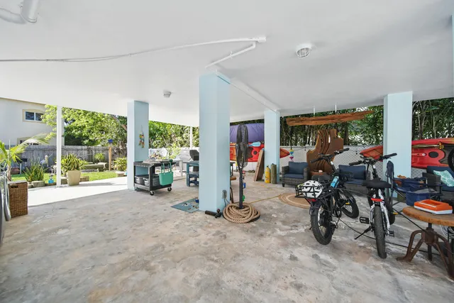 $3,800 | 95401 Overseas Highway, Key Largo, FL 33037