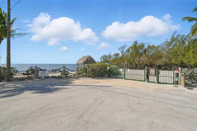 $3,800 | 95401 Overseas Highway, Key Largo, FL 33037