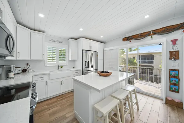 $3,800 | 95401 Overseas Highway, Key Largo, FL 33037