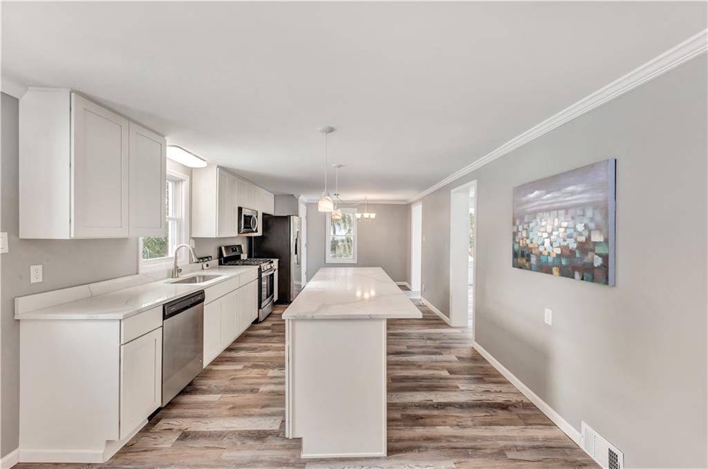 2427 Nicholson Road Sewickley, PA 15143 - Photo 6 of 25 Gallery Image 6