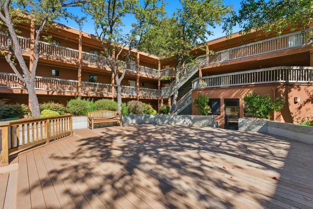 $825,000 | 2425 South Norfolk Street, Unit 102, San Mateo, CA 94403