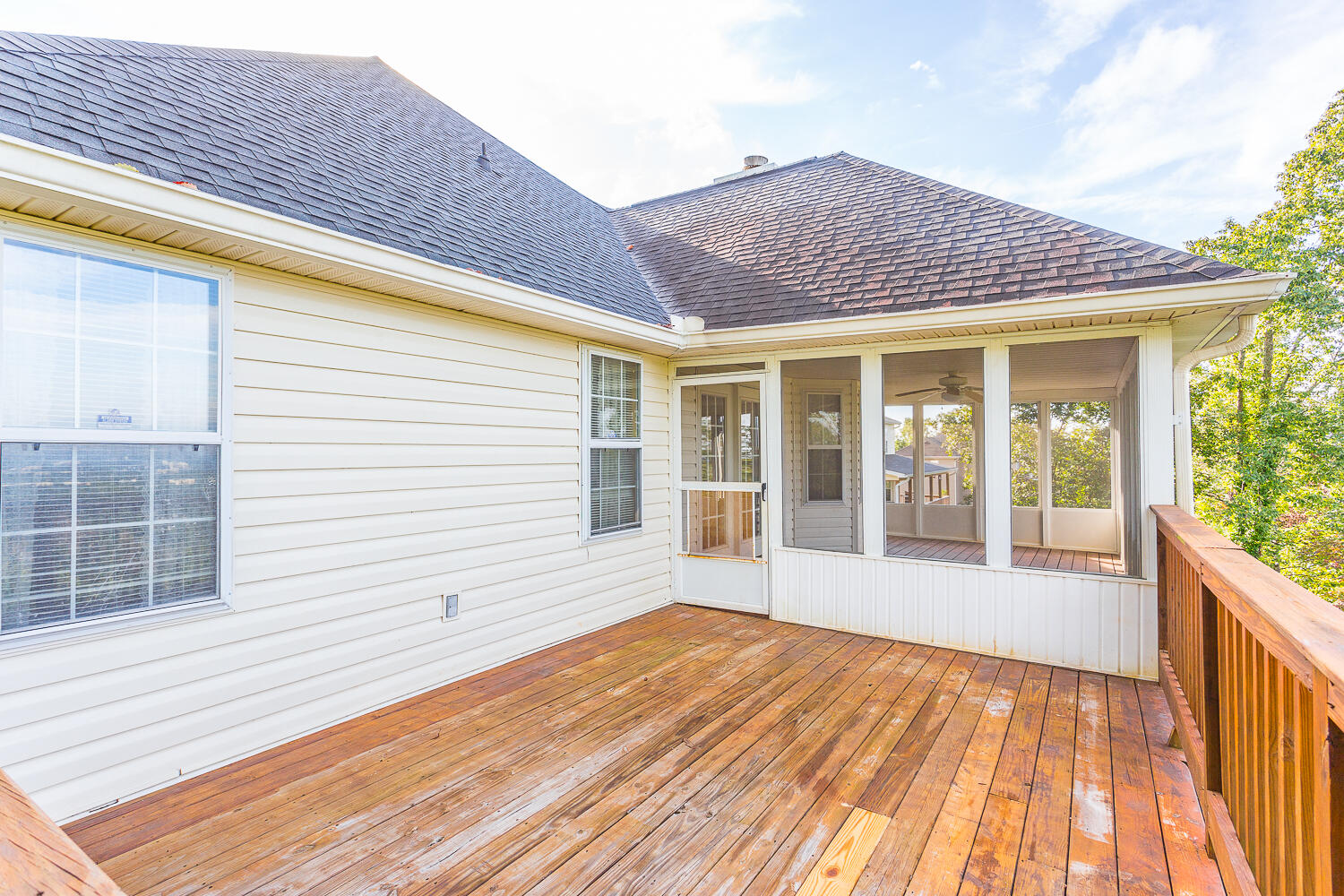 4011 Brock Road Chattanooga, TN 37421 - Photo 14 of 38 main level deck