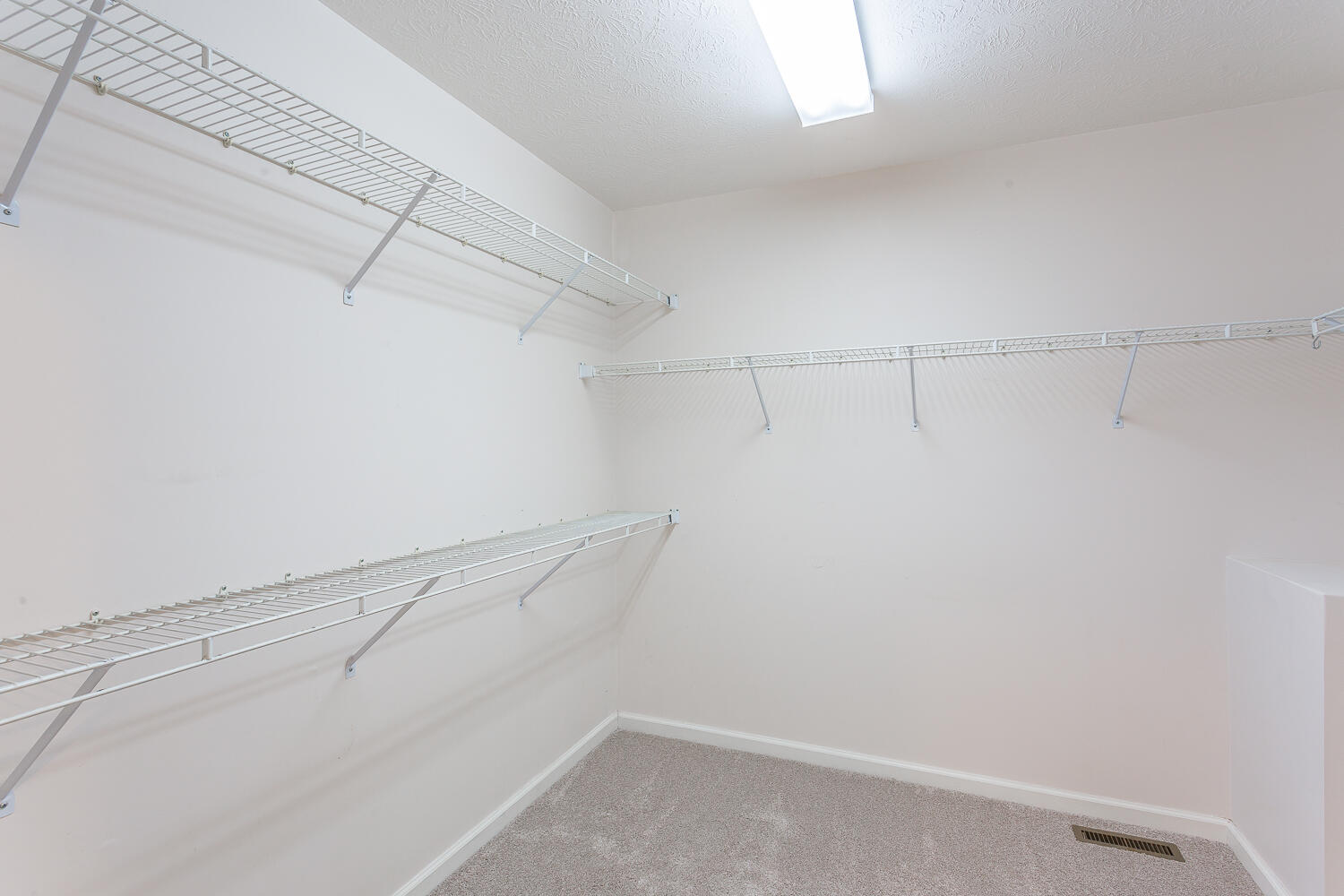 4011 Brock Road Chattanooga, TN 37421 - Photo 23 of 38 master closet