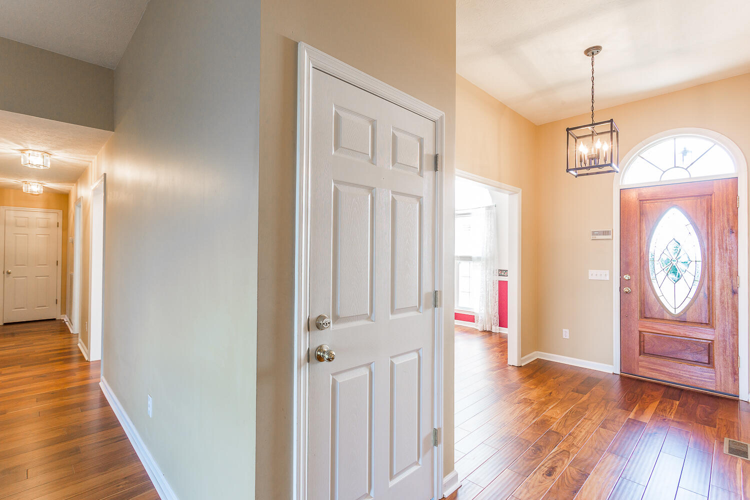 4011 Brock Road Chattanooga, TN 37421 - Photo 4 of 38 foyer