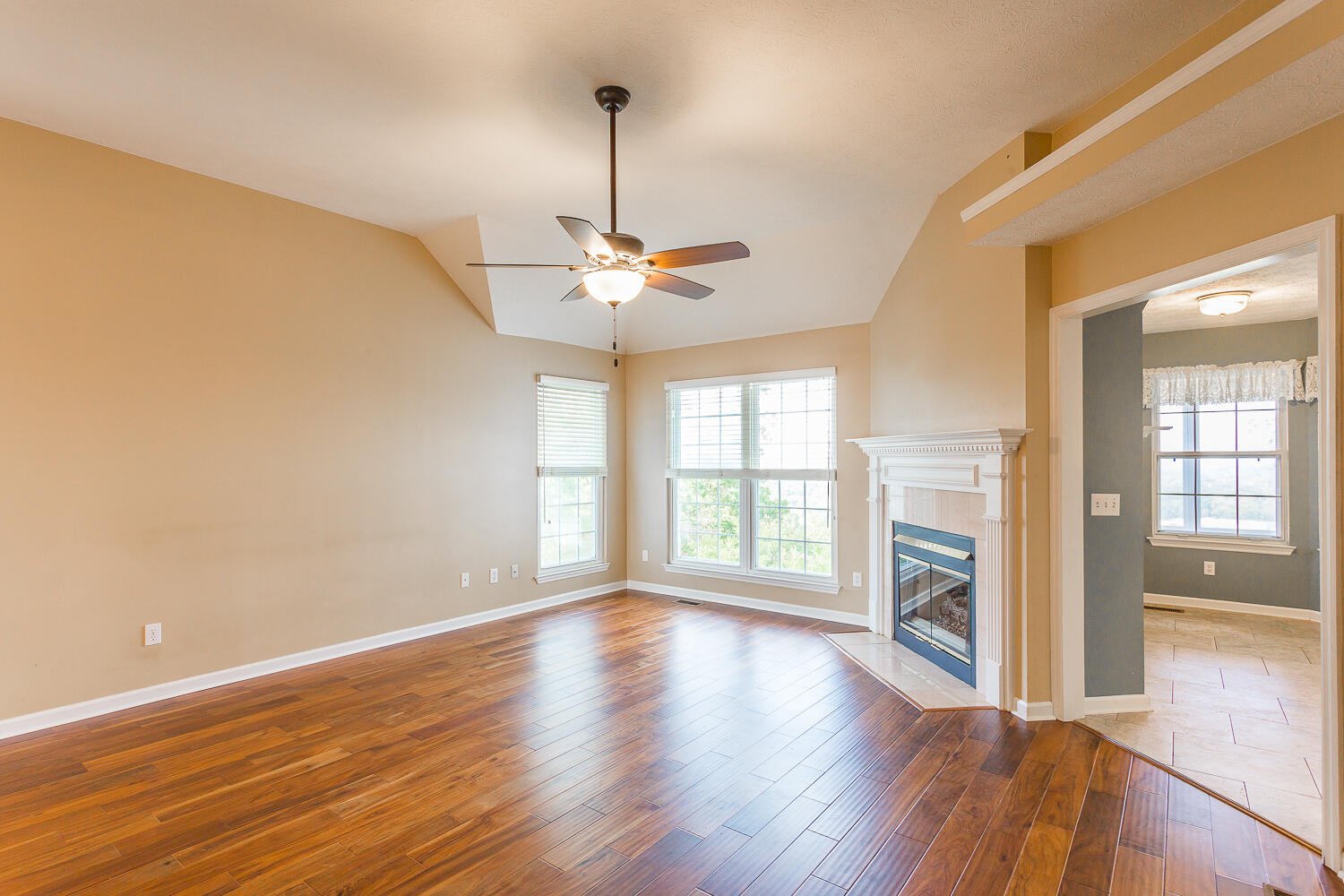 4011 Brock Road Chattanooga, TN 37421 - Photo 5 of 38 family room