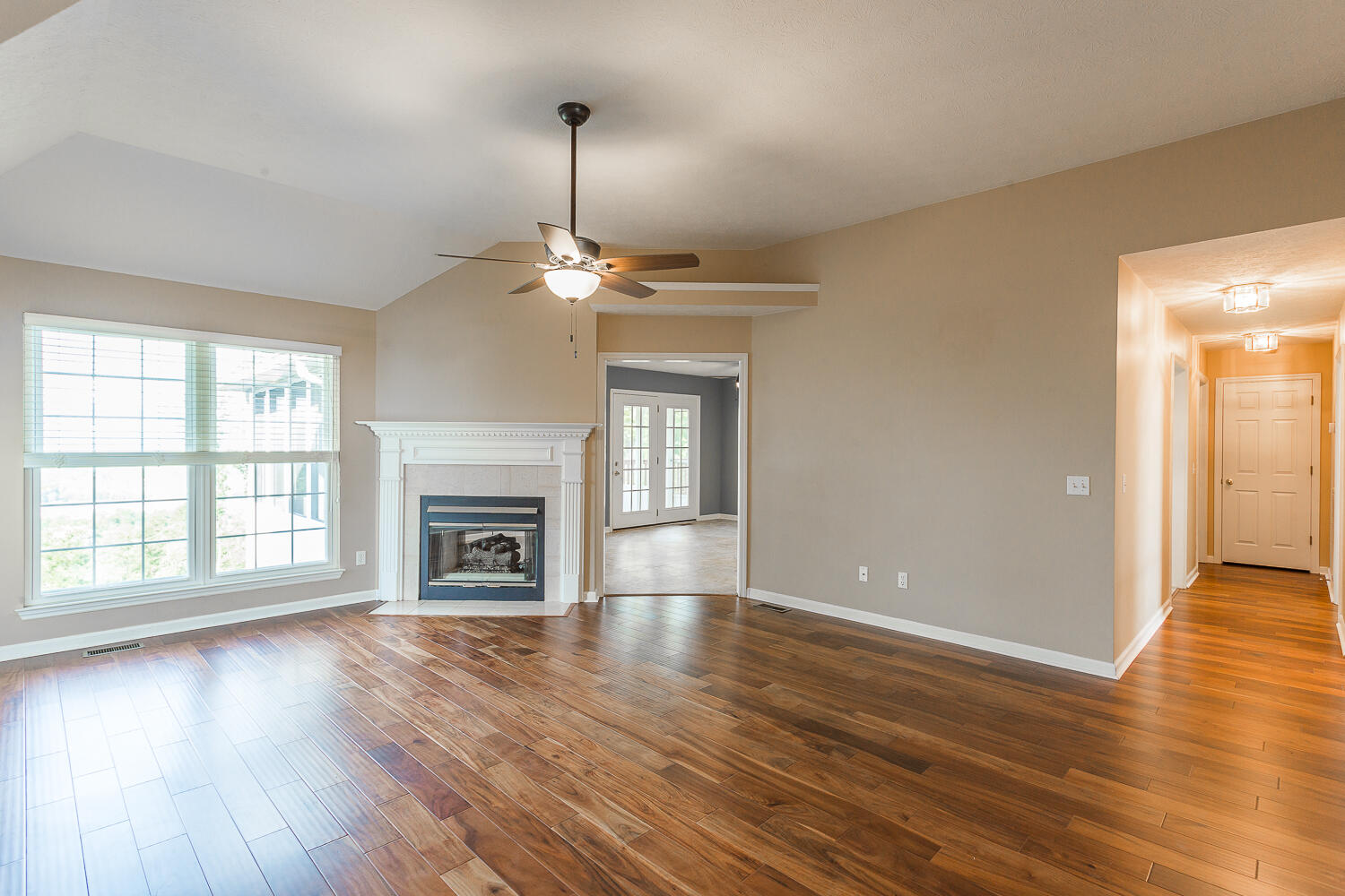 4011 Brock Road Chattanooga, TN 37421 - Photo 6 of 38 family room with a view!