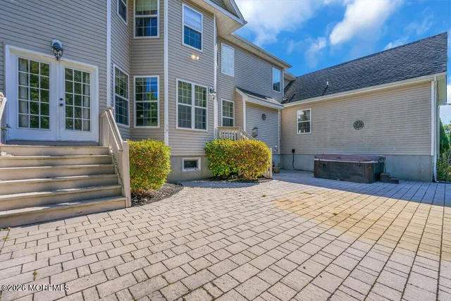 $1,549,000 | 10 Meadow Run Court, Jackson, NJ 08527