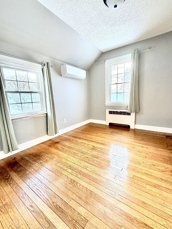 5 Fenimore Boulevard Springfield, MA 01108 - Photo 17 of 24