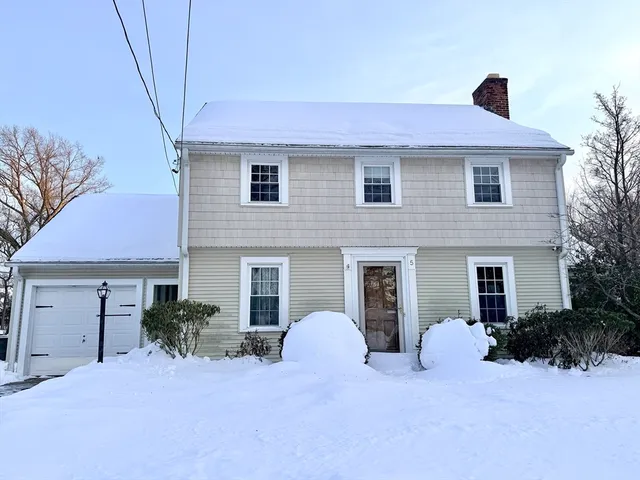 $349,900 | 5 Fenimore Boulevard, Springfield, MA 01108
