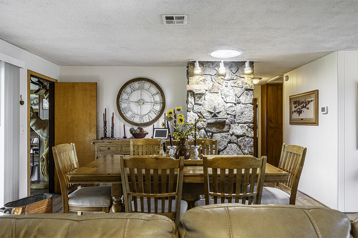 5388 Kane Creek Road Central Point, OR 97502 - Photo 11 of 48 DSC01908-HDR-Edit
