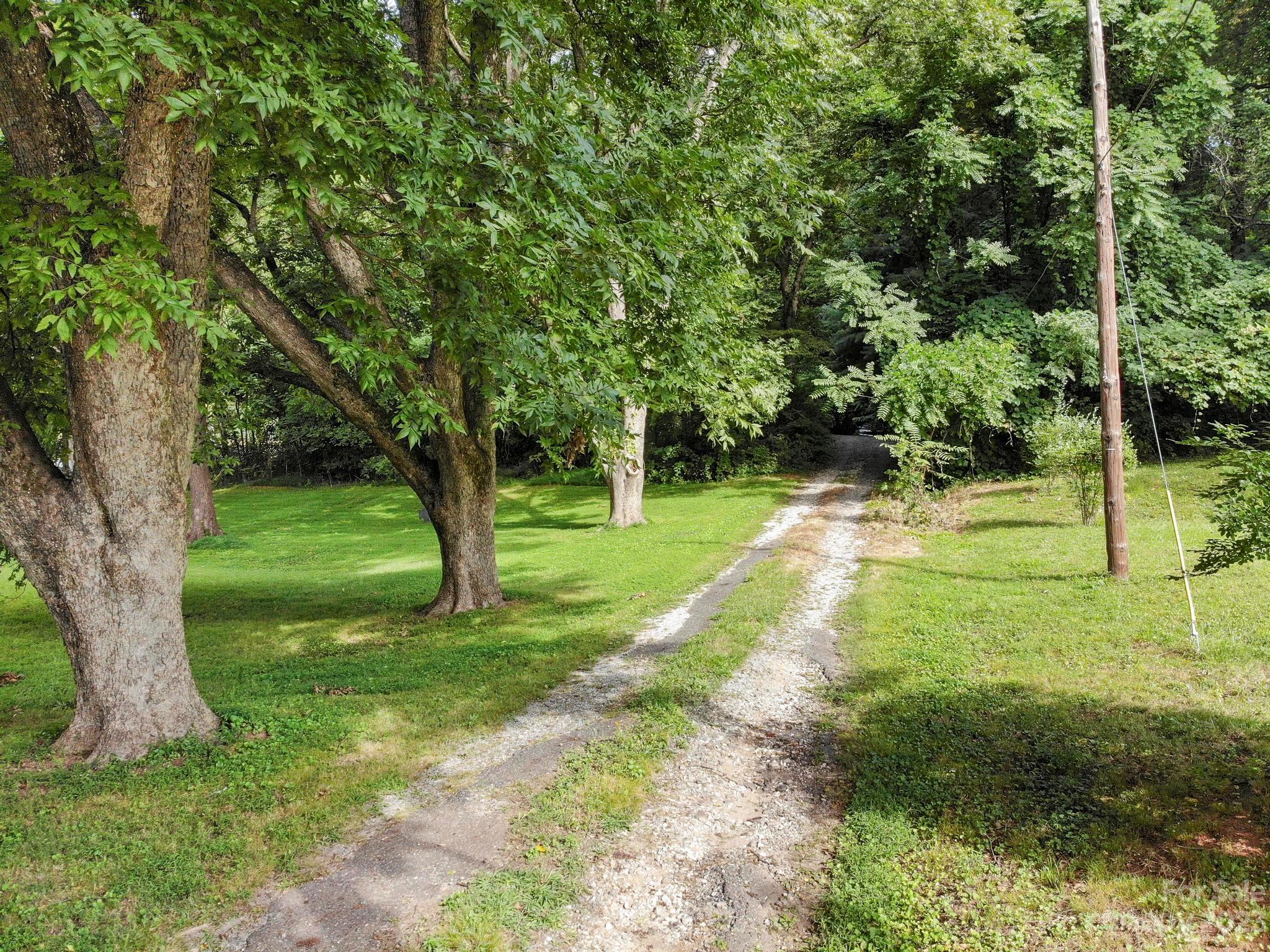 1850 Nc Highway Tryon, NC 28782 - Photo 34 of 35 Gallery Image 34
