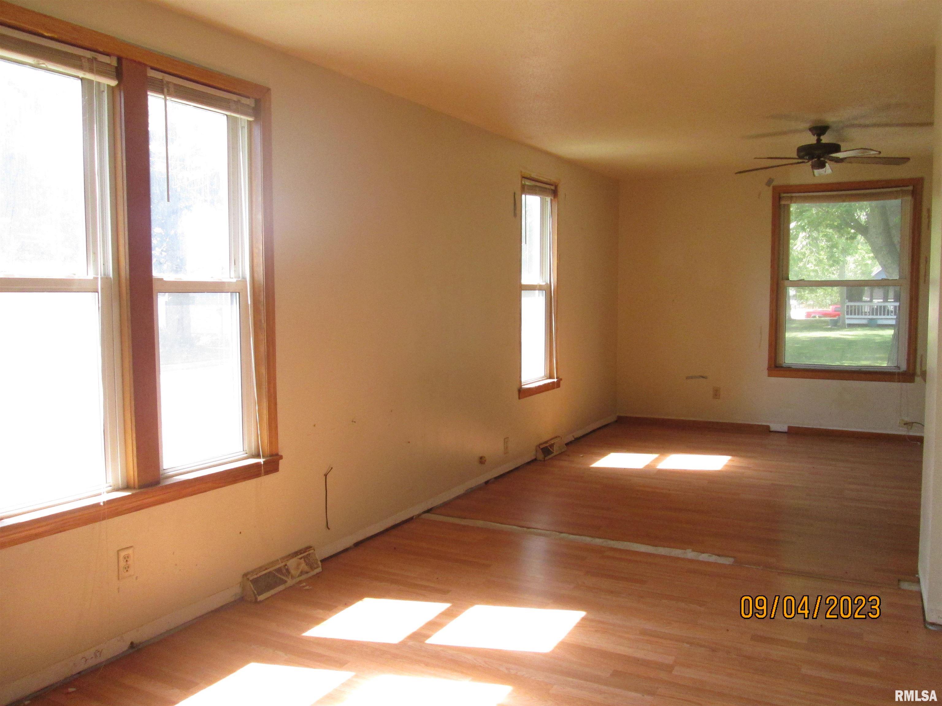 1706 Pike Road Savanna, IL 61074 - Photo 8 of 19 Gallery Image 8