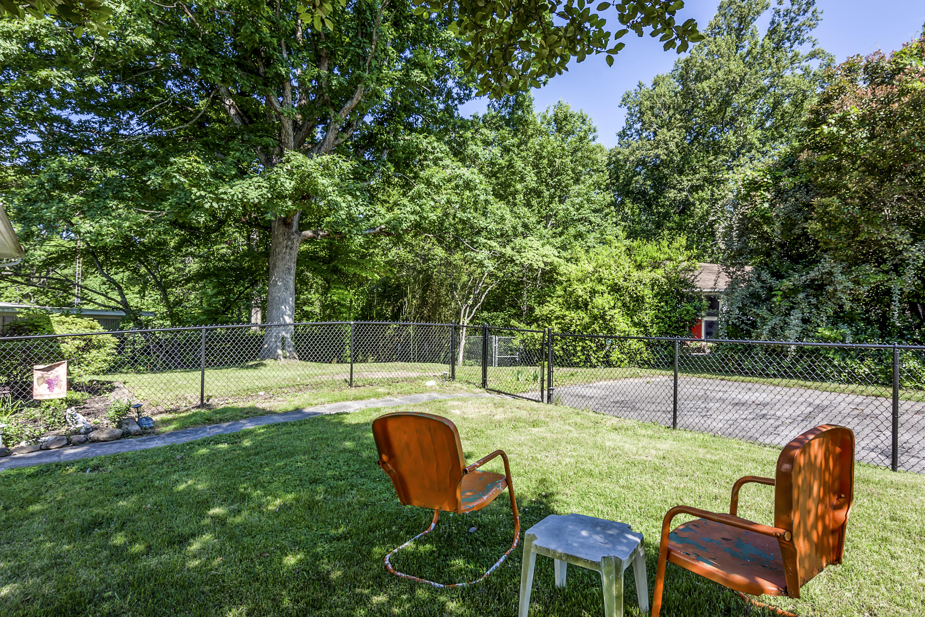 106 Outer Drive Oak Ridge, TN 37830 - Photo 15 of 17 Fenced area-Backyard