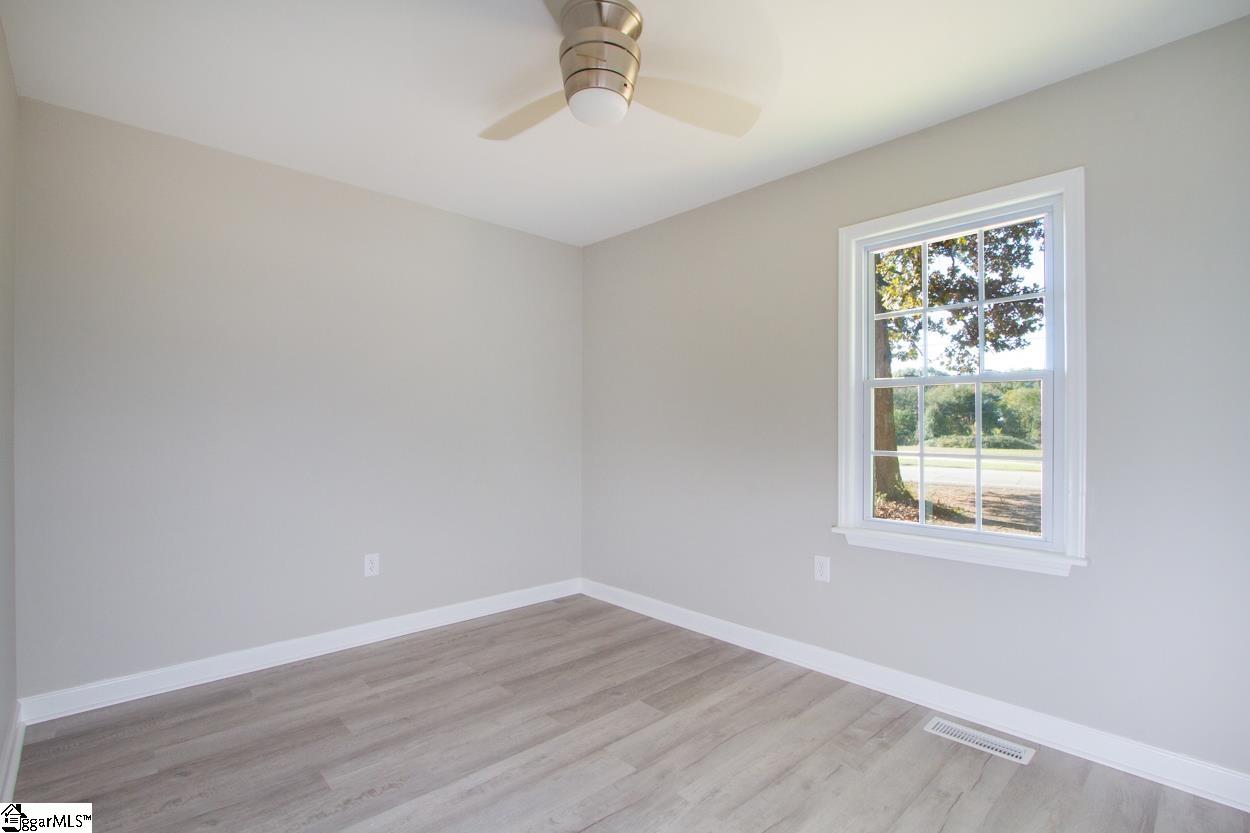 2402 Old Williamston Road Anderson, SC 29621 - Photo 14 of 30