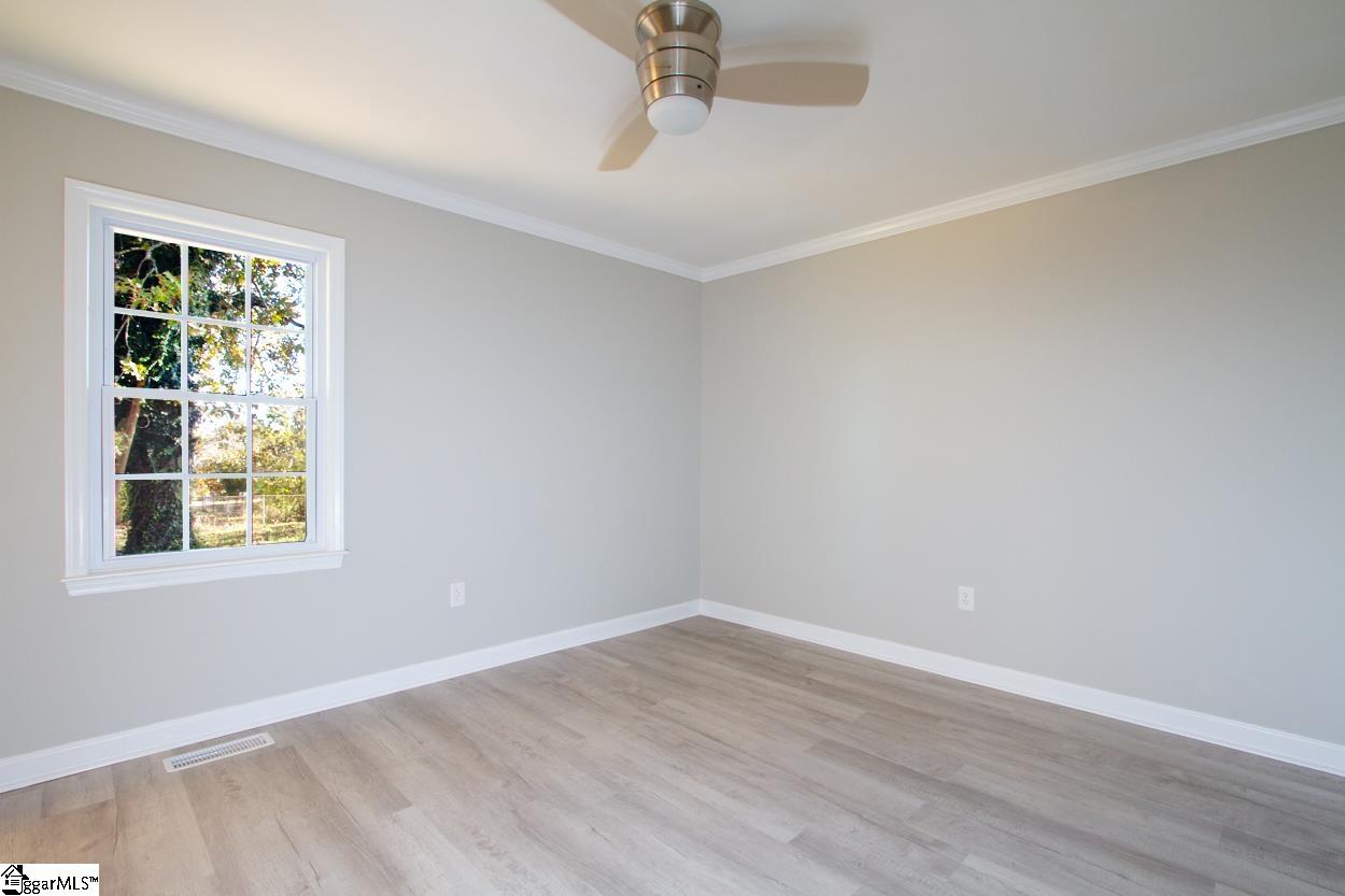 2402 Old Williamston Road Anderson, SC 29621 - Photo 17 of 30