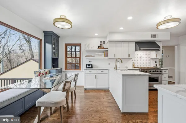 $1,695,000 | 644 Robinson Lane, Haverford, PA 19041
