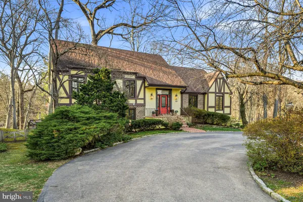 $1,695,000 | 644 Robinson Lane, Haverford, PA 19041
