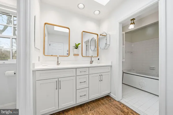 $1,695,000 | 644 Robinson Lane, Haverford, PA 19041