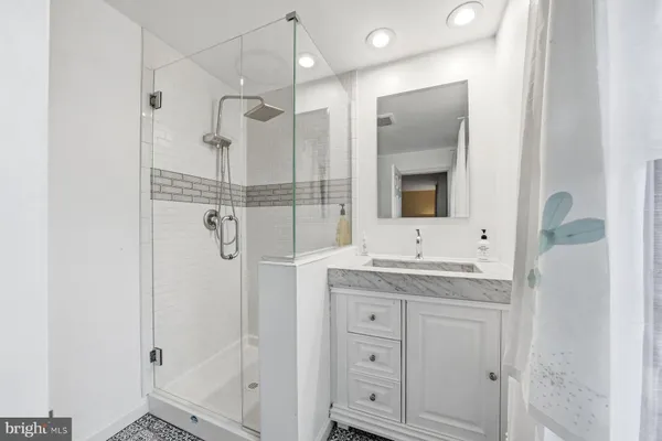 $1,695,000 | 644 Robinson Lane, Haverford, PA 19041