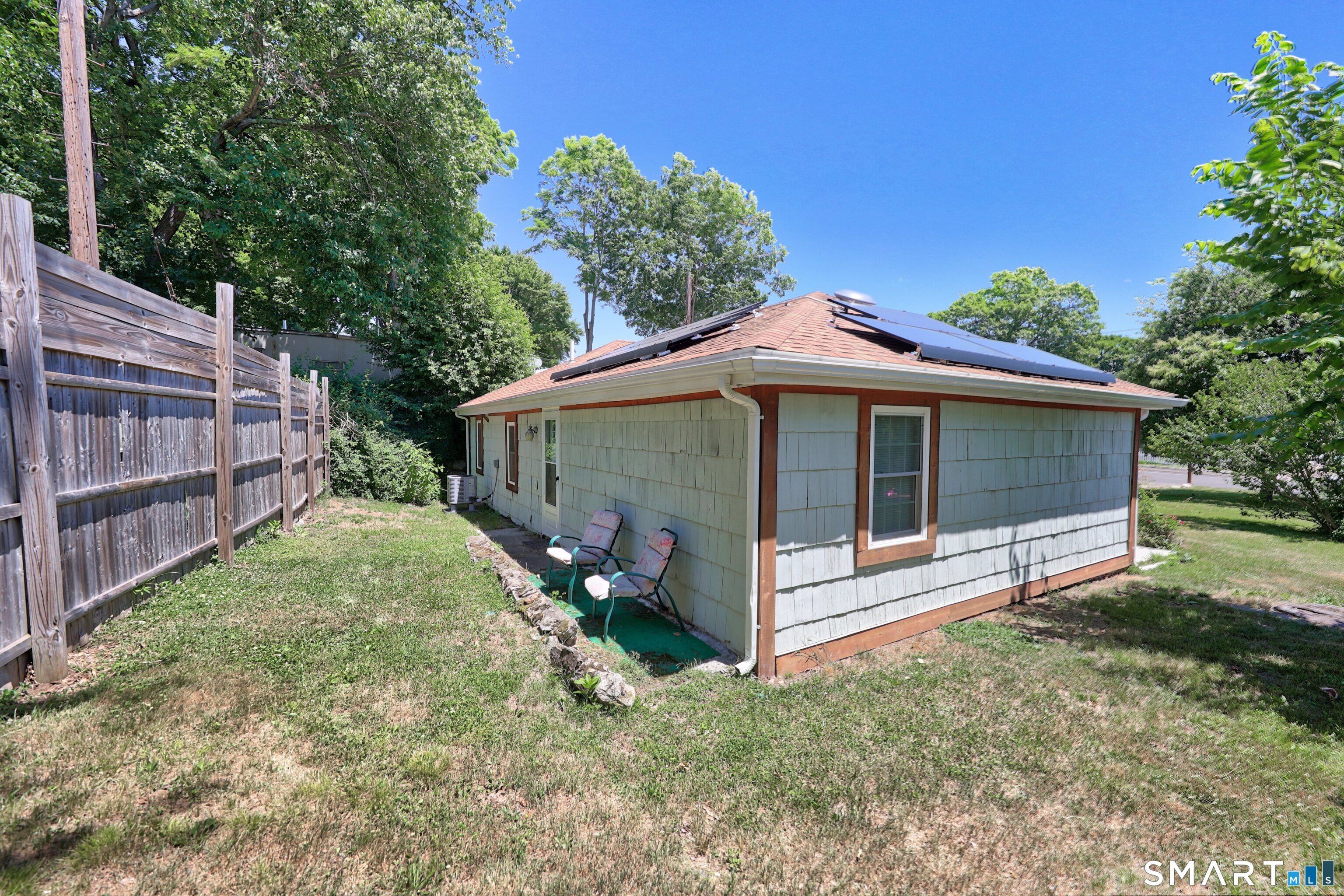 119 Lewis Street Naugatuck, CT 06770 - Photo 3 of 31