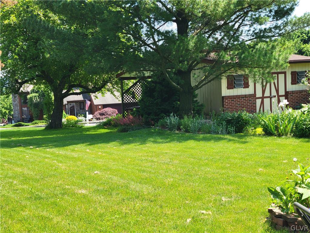 5167 Springmill Road Whitehall, PA 18052 - Photo 37 of 42 Gallery Image 37