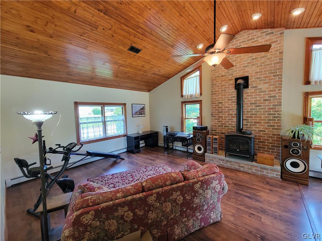 5167 Springmill Road Whitehall, PA 18052 - Photo 8 of 42 Gallery Image 8