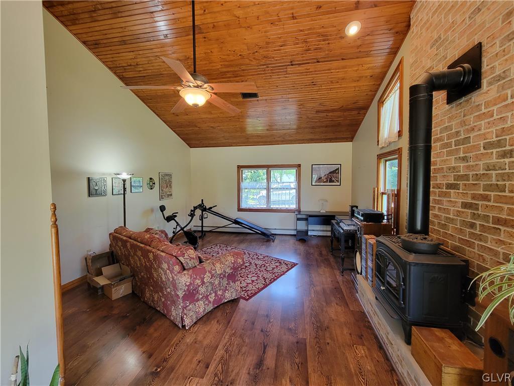 5167 Springmill Road Whitehall, PA 18052 - Photo 9 of 42 Gallery Image 9