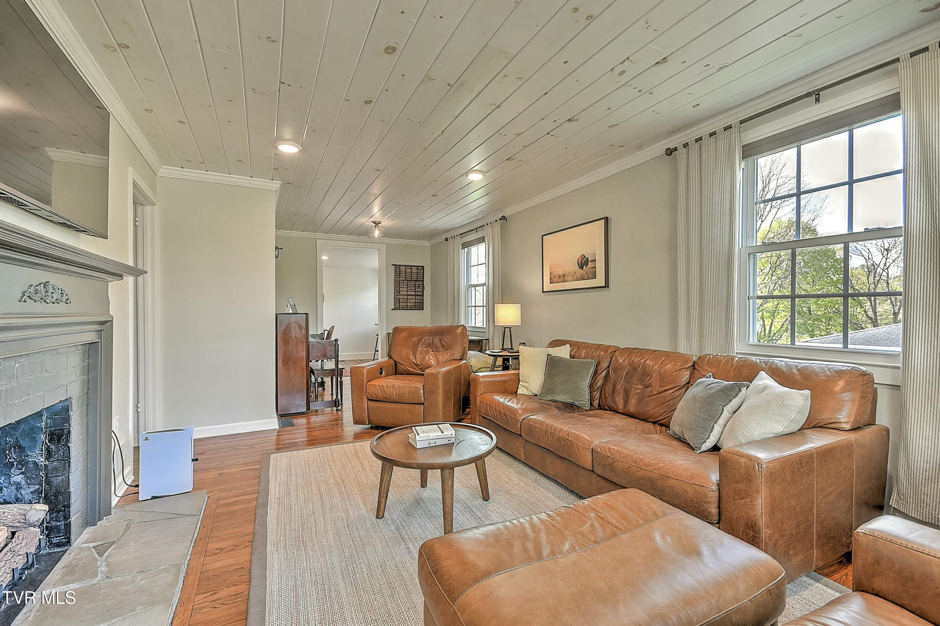 277 Sherwood Road Bristol, VA 24201 - Photo 7 of 70 tempImageEZc3EA