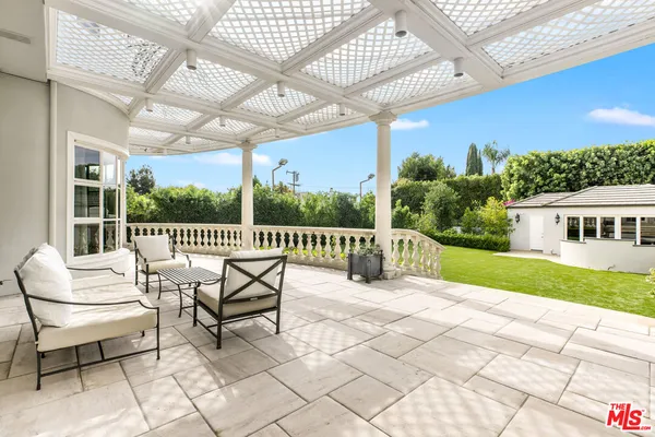 $68,000 | 709 North Maple Drive, Beverly Hills, CA 90210