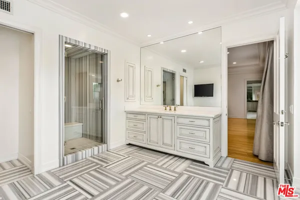 $68,000 | 709 North Maple Drive, Beverly Hills, CA 90210