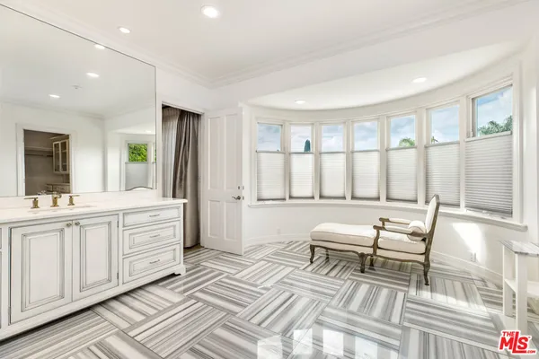 $68,000 | 709 North Maple Drive, Beverly Hills, CA 90210