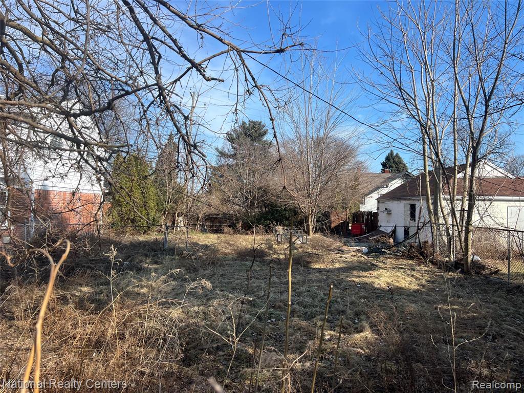 0 Elmwood Eastpointe, MI 48021 - Photo 2 of 2