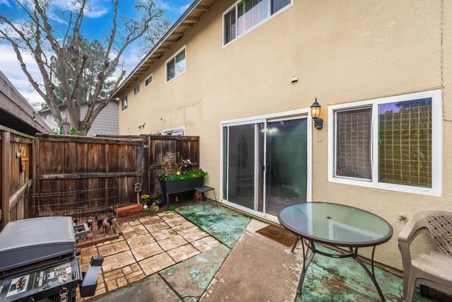 $294,999 | 8845 La Riviera Drive, Unit C, Sacramento, CA 95826