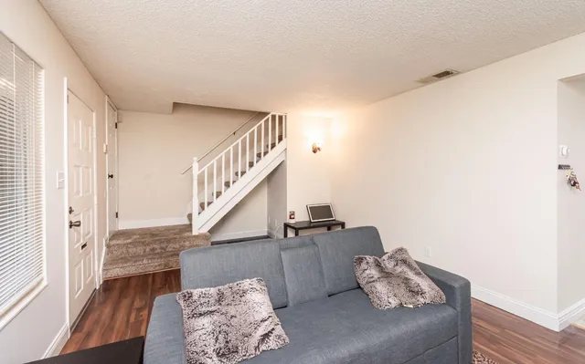 $294,999 | 8845 La Riviera Drive, Unit C, Sacramento, CA 95826