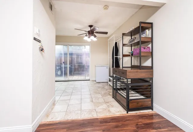 $294,999 | 8845 La Riviera Drive, Unit C, Sacramento, CA 95826