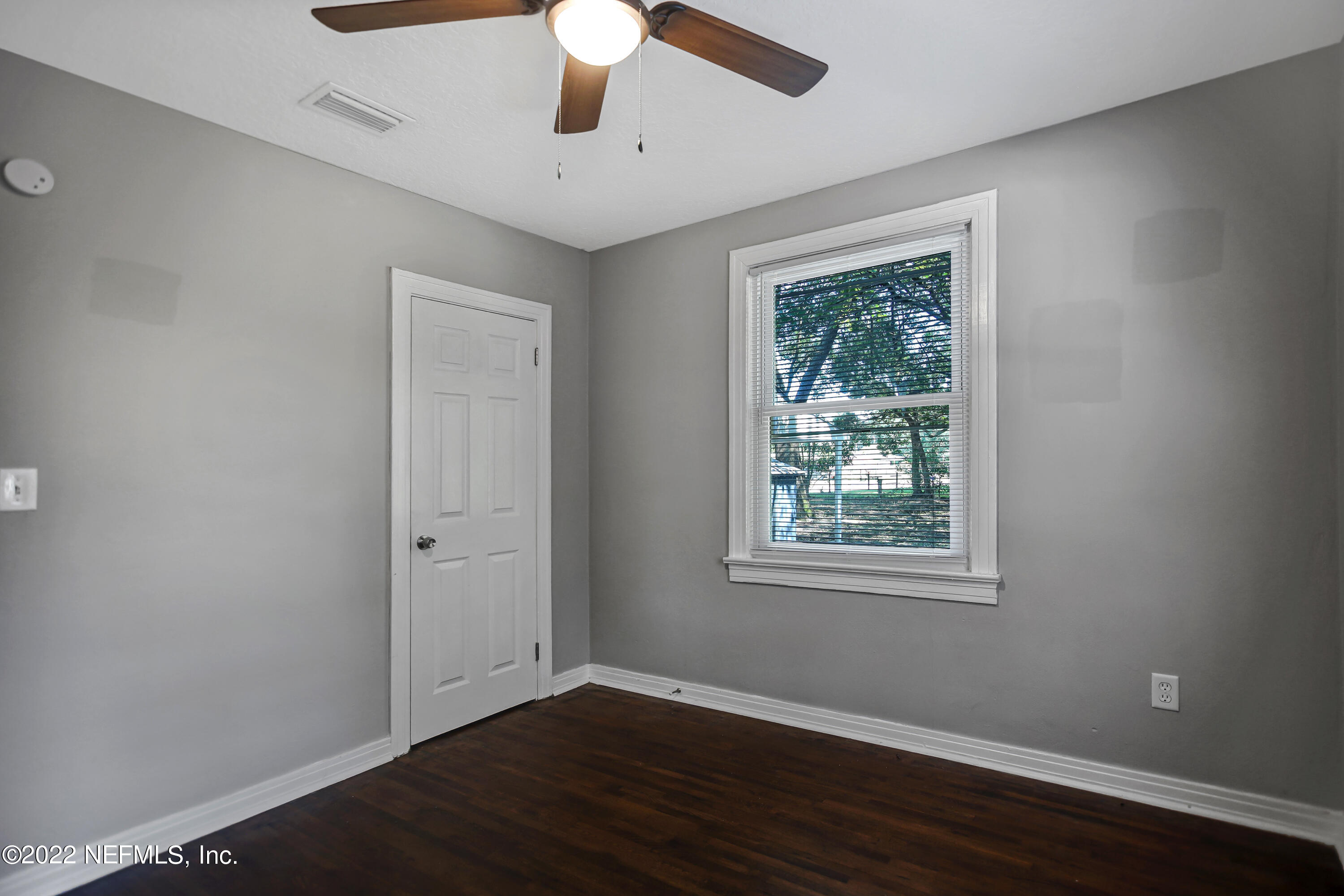 2707 Ripley Avenue Jacksonville, FL 32207 - Photo 11 of 25 5J4A5110_1_2