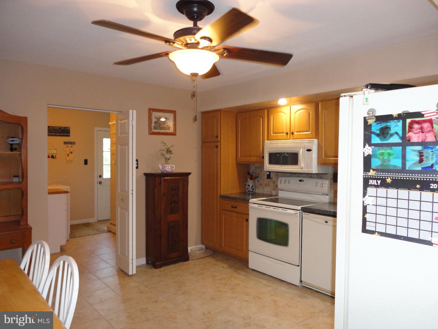 115 Moonflower Road Hatboro, PA 19040 - Photo 7 of 20 Kitchen