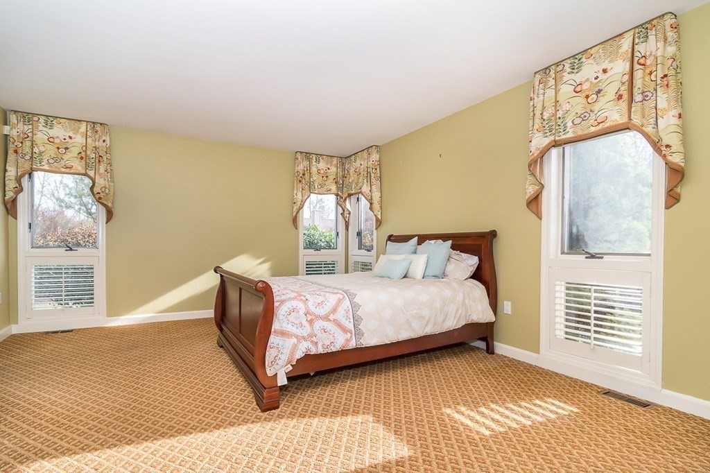 37 Hopewell Farm Road Natick, MA 01760 - Photo 10 of 20 Gallery Image 10