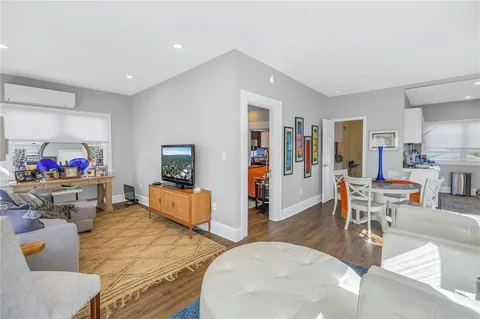 $675,000 | 861 28th Avenue North, St. Petersburg, FL 33704