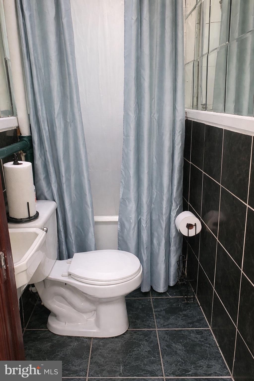 1122 Columbia Road Northwest Washington, DC 20009 - Photo 28 of 42 Third level bathroom 3 of 3